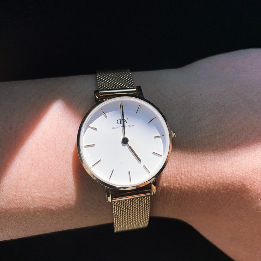 Daniel Wellington Petite Melrose Watch Womens Yellow Gold 28mm w/ Original Box